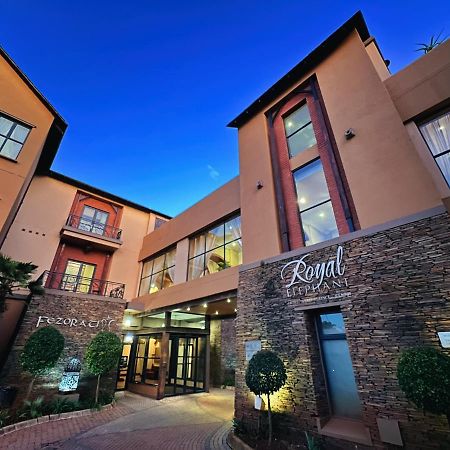 סנטוריון Royal Elephant Hotel & Conference Centre מראה חיצוני תמונה