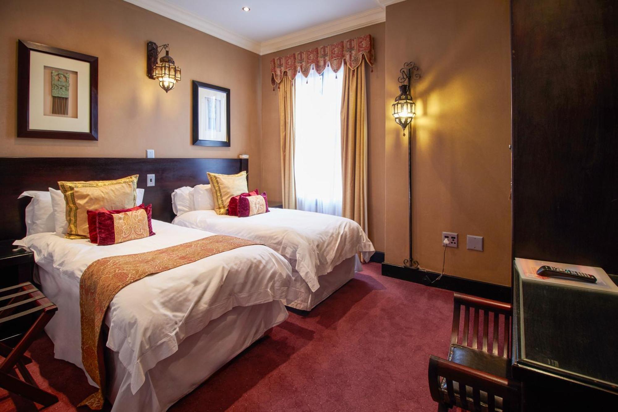 סנטוריון Royal Elephant Hotel & Conference Centre מראה חיצוני תמונה