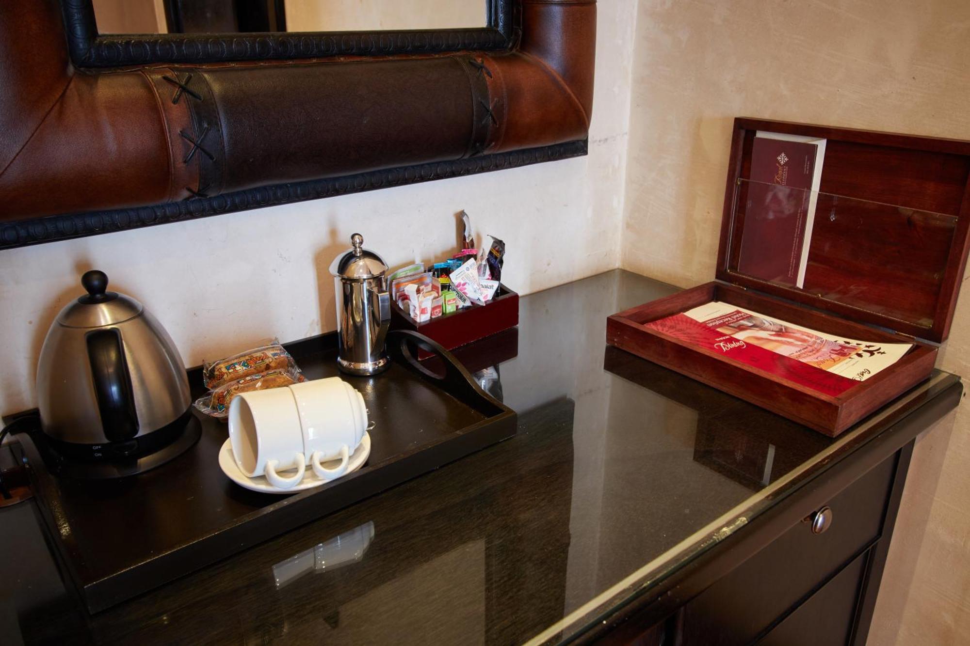 סנטוריון Royal Elephant Hotel & Conference Centre מראה חיצוני תמונה