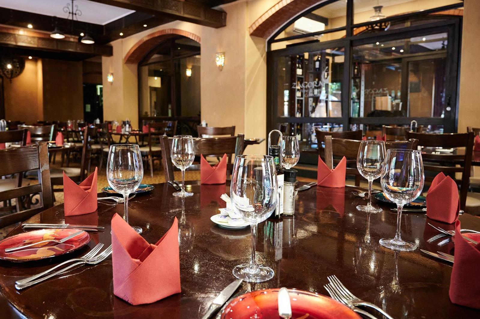 סנטוריון Royal Elephant Hotel & Conference Centre מראה חיצוני תמונה