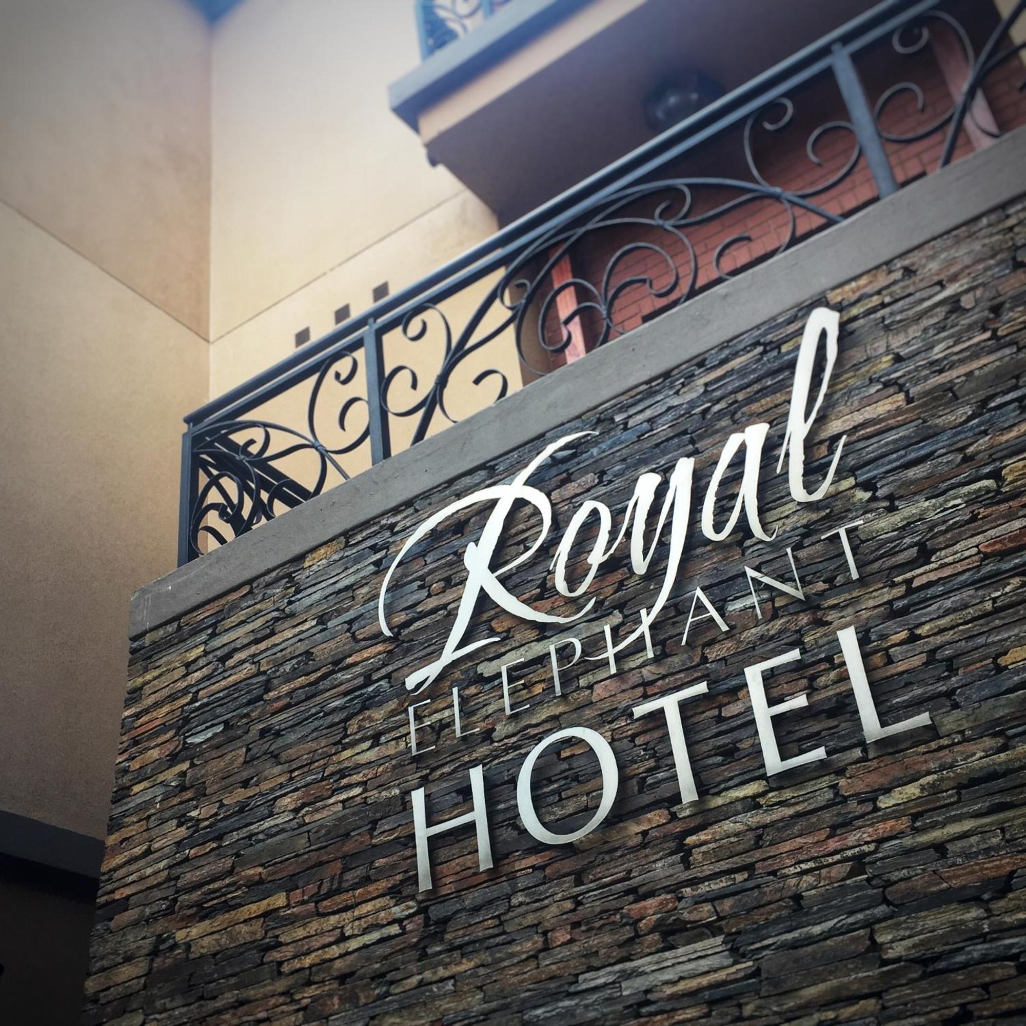 סנטוריון Royal Elephant Hotel & Conference Centre מראה חיצוני תמונה